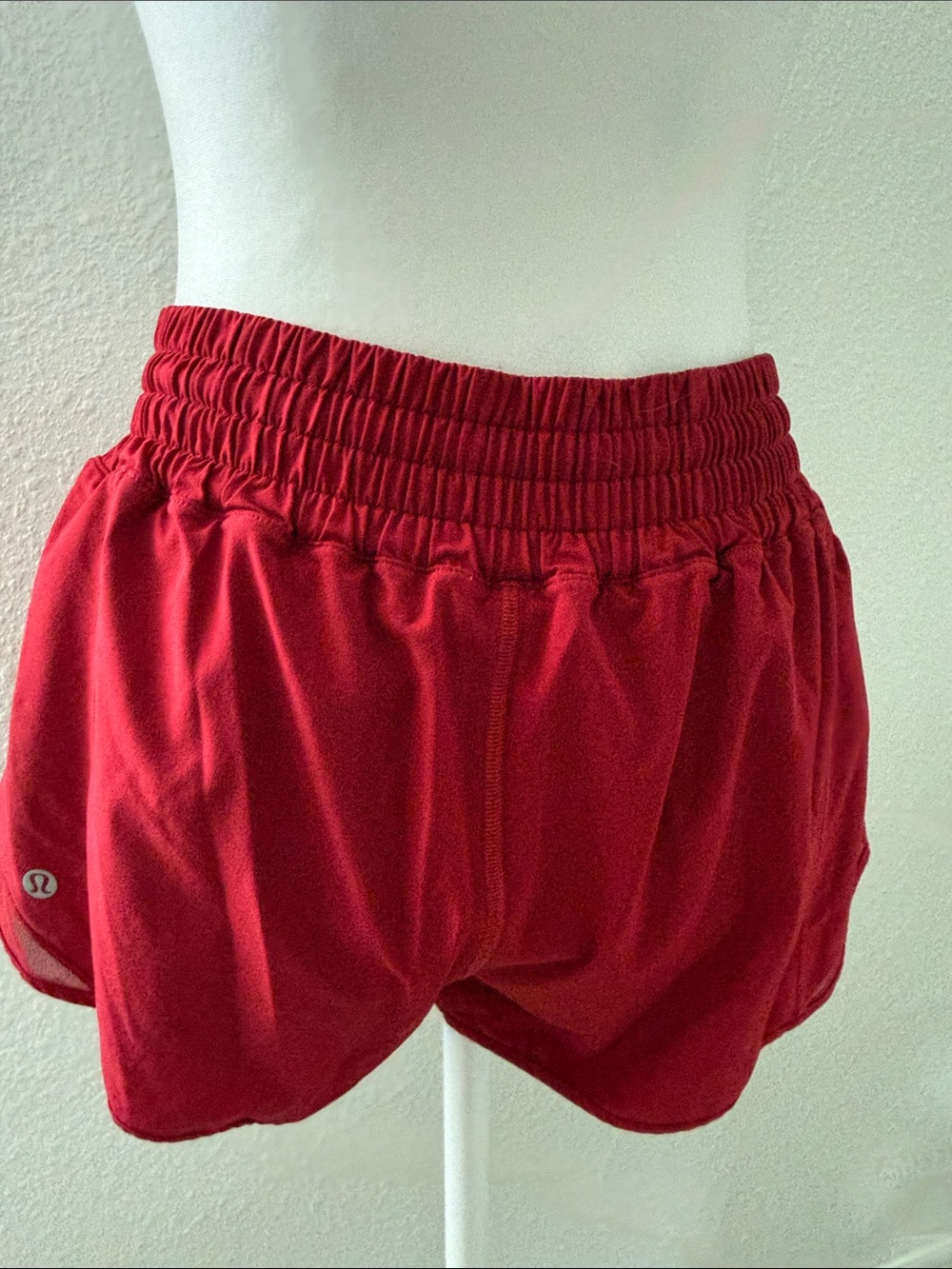 lululemon athletica Red Women's Athletic Shorts - Picture 4 of 8
